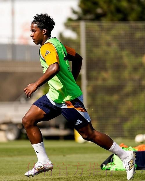 新赛季0出场！恩德里克晒皇马训练照：感恩！